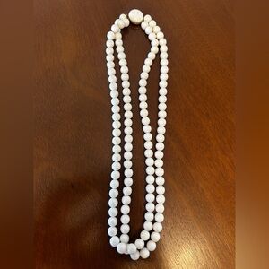 Vintage White Beaded Necklace - Women's Jewelry